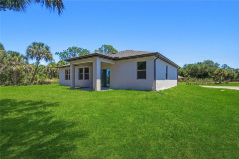 Villa ou maison à vendre à North Port, Floride: 4 chambres, 168.15 m2 № 2152087 - photo 8