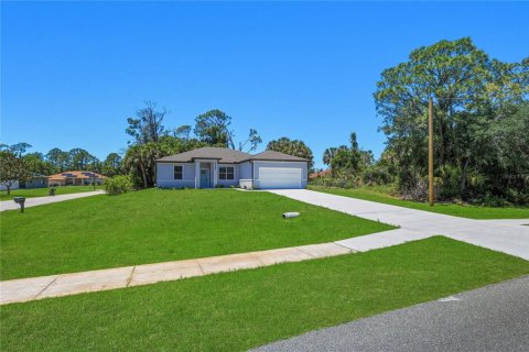 Villa ou maison à vendre à North Port, Floride: 4 chambres, 168.15 m2 № 2152087 - photo 6