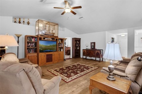Casa en venta en Summerfield, Florida, 3 dormitorios, 186.73 m2 № 1907376 - foto 12