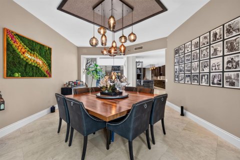 Adosado en venta en Fort Lauderdale, Florida, 3 dormitorios, 397.62 m2 № 2353063 - foto 6