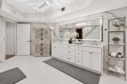 Adosado en venta en Fort Lauderdale, Florida, 3 dormitorios, 397.62 m2 № 2353063 - foto 12