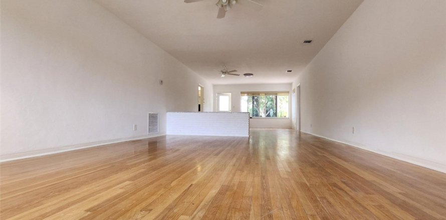 Casa en Hollywood, Florida 2 dormitorios, 142.23 m2 № 1224825