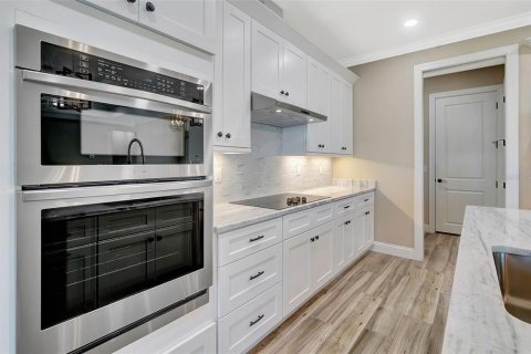 House in Port Charlotte, Florida 4 bedrooms, 209.31 sq.m. № 1843051 - photo 16