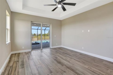 House in Port Charlotte, Florida 4 bedrooms, 209.31 sq.m. № 1843051 - photo 28