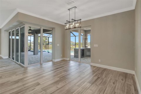 House in Port Charlotte, Florida 4 bedrooms, 209.31 sq.m. № 1843051 - photo 5