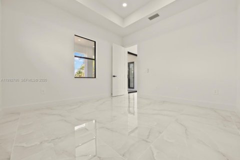 House in Lehigh Acres, Florida 3 bedrooms, 145.67 sq.m. № 2056980 - photo 19