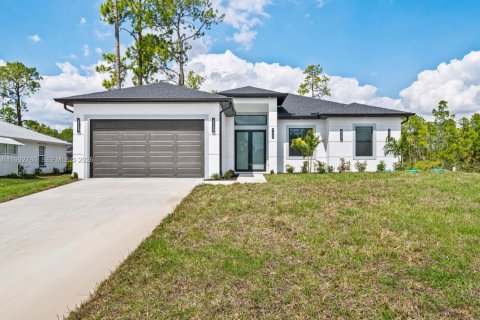 Casa en Lehigh Acres, Florida 3 dormitorios, 145.67 m2 № 2056980