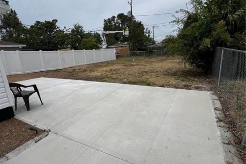 House in Saint Petersburg, Florida 2 bedrooms, 70.88 sq.m. № 1870537 - photo 21