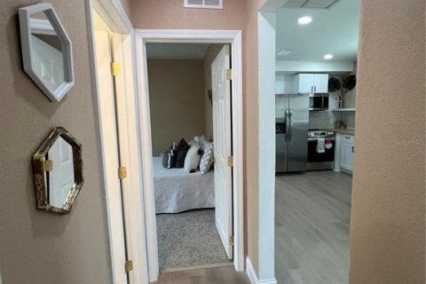 House in Saint Petersburg, Florida 2 bedrooms, 70.88 sq.m. № 1870537 - photo 14