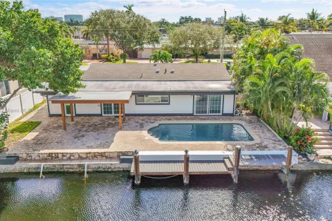 Casa en venta en Pompano Beach, Florida, 3 dormitorios, 173.63 m2 № 1921601 - foto 3