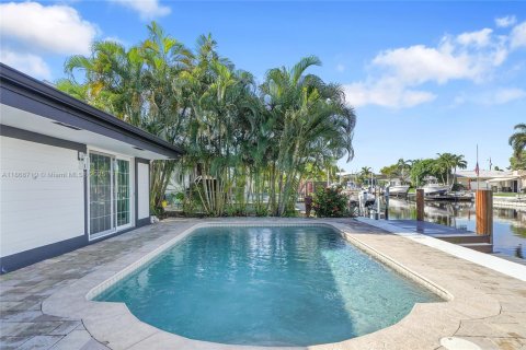 Casa en venta en Pompano Beach, Florida, 3 dormitorios, 173.63 m2 № 1921601 - foto 28