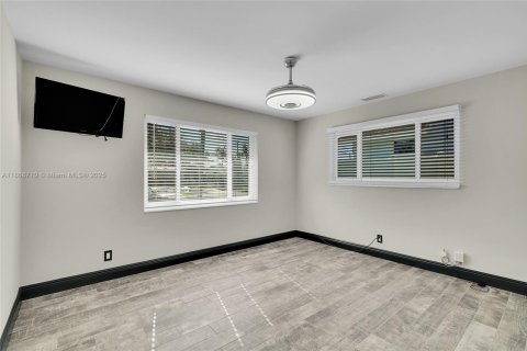 Casa en venta en Pompano Beach, Florida, 3 dormitorios, 173.63 m2 № 1921601 - foto 17