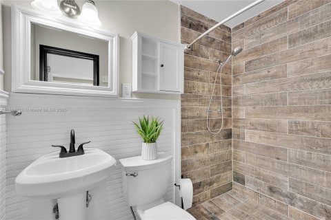 Casa en venta en Pompano Beach, Florida, 3 dormitorios, 173.63 m2 № 1921601 - foto 24