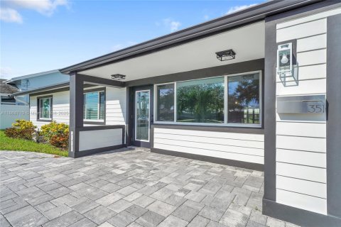 Casa en venta en Pompano Beach, Florida, 3 dormitorios, 173.63 m2 № 1921601 - foto 4