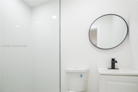 Снять в аренду виллу или дом в Форт-Лодердейл, Флорида 3 спальни, 102.19м2, № 2005596 - фото 11