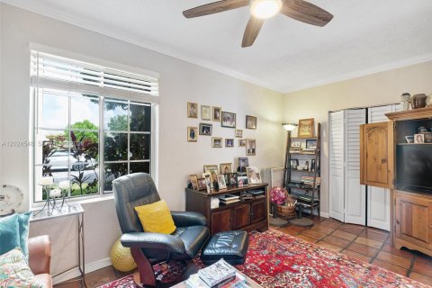Villa ou maison à vendre à Miami, Floride: 3 chambres, 150.87 m2 № 2084855 - photo 21