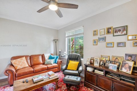 Villa ou maison à vendre à Miami, Floride: 3 chambres, 150.87 m2 № 2084855 - photo 19