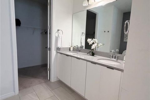 Villa ou maison à louer à Davenport, Floride: 3 chambres, 211.82 m2 № 2383783 - photo 8