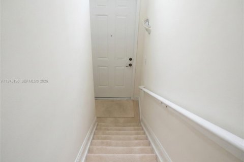 Adosado en venta en Fort Lauderdale, Florida, 2 dormitorios, 155.98 m2 № 2049332 - foto 2