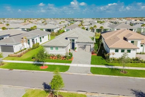 Villa ou maison à vendre à Port St. Lucie, Floride: 3 chambres, 257.9 m2 № 2293435 - photo 27