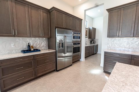 Villa ou maison à vendre à Port St. Lucie, Floride: 3 chambres, 257.9 m2 № 2293435 - photo 11