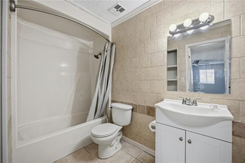 Condominio en venta en Gainesville, Florida, 2 dormitorios, 93.18 m2 № 2152357 - foto 15
