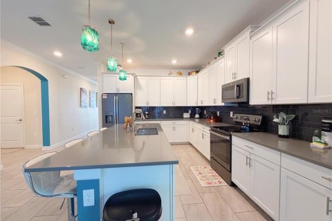 Villa ou maison à vendre à Davenport, Floride: 6 chambres, 305.74 m2 № 2397113 - photo 12
