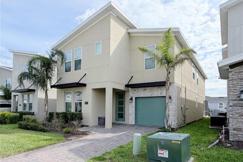 Villa ou maison à vendre à Davenport, Floride: 6 chambres, 305.74 m2 № 2397113 - photo 2