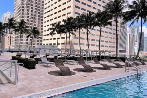 Condo in Miami, Florida, 2 bedrooms  № 1944236 - photo 29
