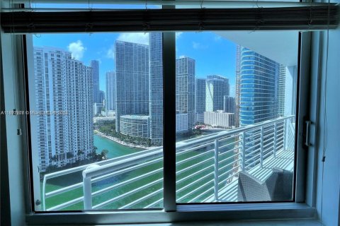 Condo in Miami, Florida, 2 bedrooms  № 1944236 - photo 22