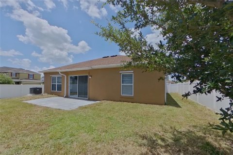 House in Kissimmee, Florida 4 bedrooms, 169.08 sq.m. № 2220638 - photo 15