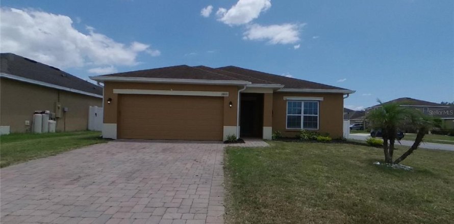 House in Kissimmee, Florida 4 bedrooms, 169.08 sq.m. № 2220638