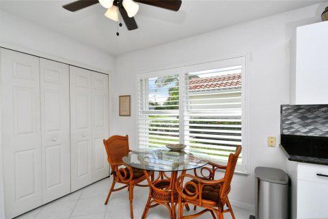 House in Punta Gorda, Florida 3 bedrooms, 160.63 sq.m. № 1913256 - photo 11