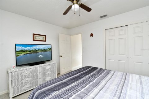 House in Punta Gorda, Florida 3 bedrooms, 160.63 sq.m. № 1913256 - photo 24