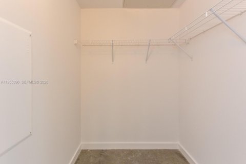 Condo in Miami, Florida  № 2026820 - photo 19