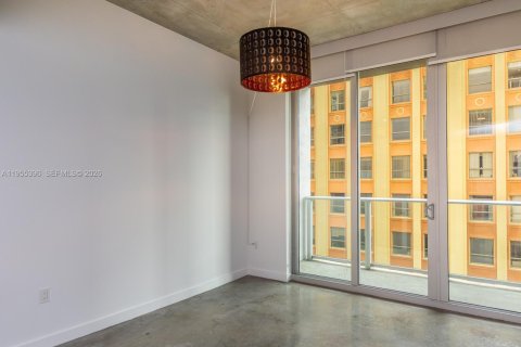 Condo in Miami, Florida  № 2026820 - photo 14