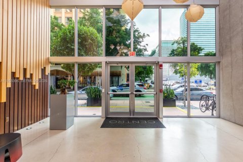 Condo in Miami, Florida  № 2026820 - photo 2