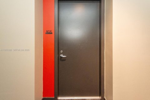 Condo in Miami, Florida  № 2026820 - photo 4