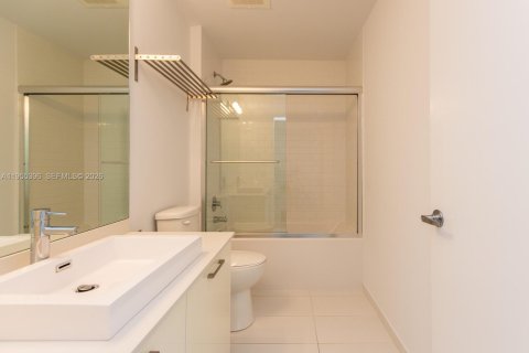 Condo in Miami, Florida  № 2026820 - photo 22