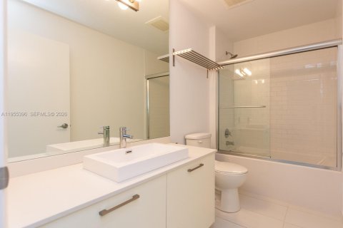 Condo in Miami, Florida  № 2026820 - photo 21