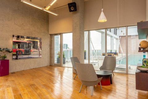 Condo in Miami, Florida  № 2026820 - photo 27