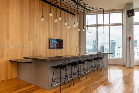 Condo in Miami, Florida  № 2026820 - photo 25