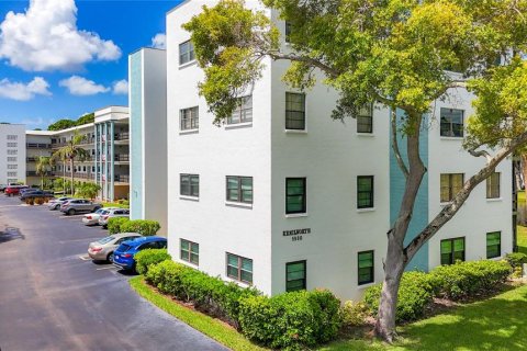 Condo in Saint Petersburg, Florida, 1 bedroom  № 1800262 - photo 6
