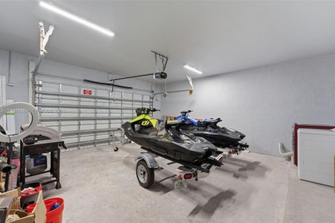 House in Hollywood, Florida 3 bedrooms, 167.04 sq.m. № 2069096 - photo 26