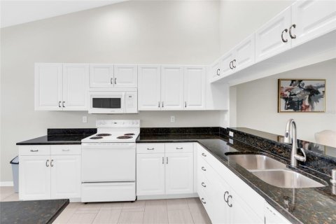 Купить кондоминиум в Сарасота, Флорида 8 комнат, 115.01м2, № 2232392 - фото 18