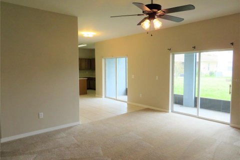 Villa ou maison à louer à Ruskin, Floride: 4 chambres, 237.64 m2 № 2420169 - photo 9