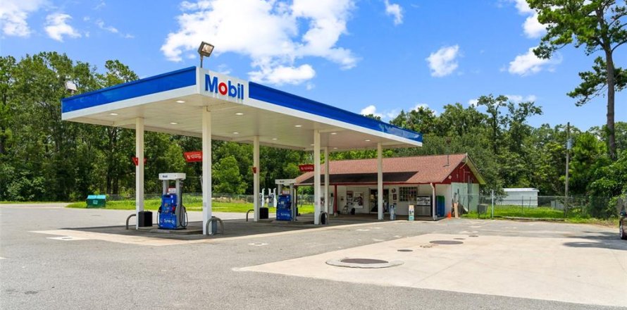 Коммерческая недвижимость в Куинси, Флорида 351.17м2 № 2147400