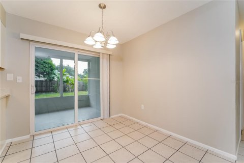 Casa en alquiler en Sarasota, Florida, 4 dormitorios, 131.74 m2 № 1913623 - foto 5