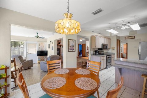Casa en venta en Ocala, Florida, 3 dormitorios, 164.07 m2 № 1805561 - foto 10