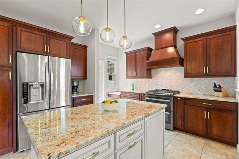 House in Saint Petersburg, Florida 3 bedrooms, 171.87 sq.m. № 1679535 - photo 13